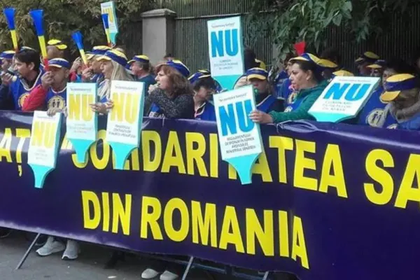 Austeritatea lui Bolojan în Sănătate. Sindicatele anunță pregătiri pentru Greva Generală: „Sporurile sunt calculate la salariile din 2018”