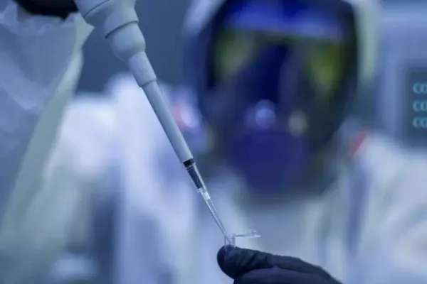 Rusia a început să producă al treilea său vaccin anti-Covid