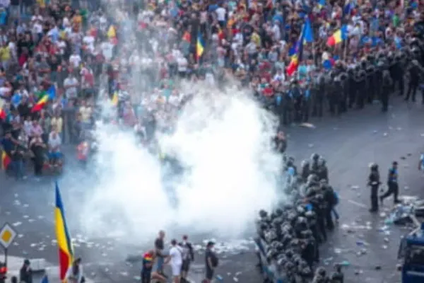 Rareș Bogdan, acuzații după promovarea lui Laurențiu Cazan, coordonator al reprimării protestului din 10 august: „Este sfidător! Dreptatea umblă cu capul spart în ultimii 31 de ani în România”