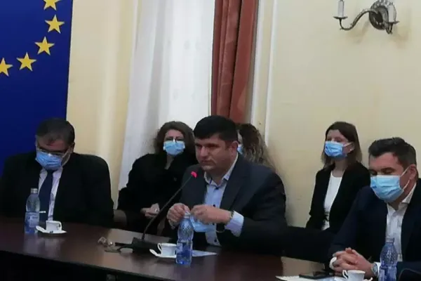 O nouă sfidare din partea AUR a măsurilor sanitare impuse de autorități. Ce a făcut un deputat de Dolj la preluarea mandatului