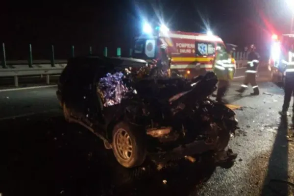 Accident cumplit la ieșirea de pe A3, județul Cluj! Un tânăr de 20 de ani se află în stare critică