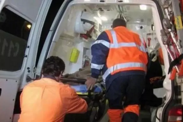 Accident GRAV pe A1: Trei copii și o femeie au ajuns la spital