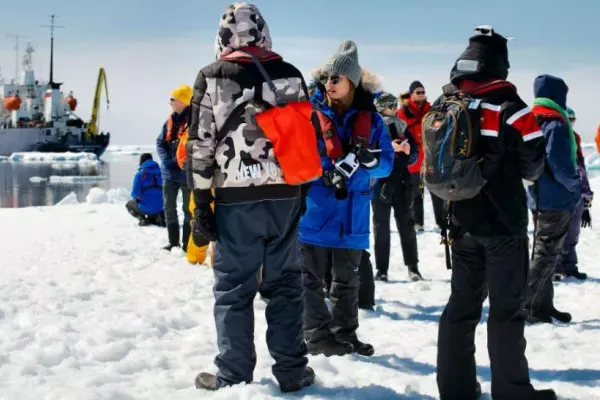 Arctica, noul măr a discordiei între superputerile lumii. Rusia: „Este teritoriul nostru”