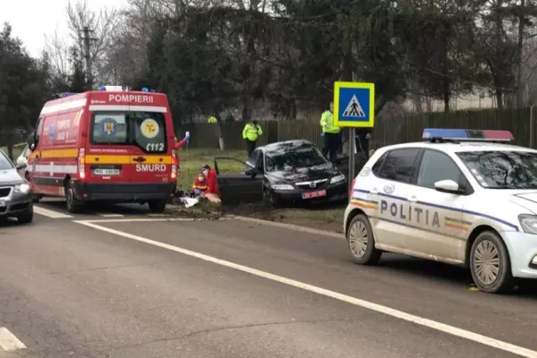 UPDATE Bărbatul împușcat de polițiști în Botoșani, după ce a refuzat să oprească mașina la semnalele acestora, a decedat