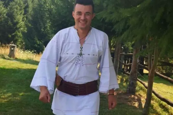 Doliu în lumea muzicii populare din România: un solist iubit de mulți a murit, într-un grav accident