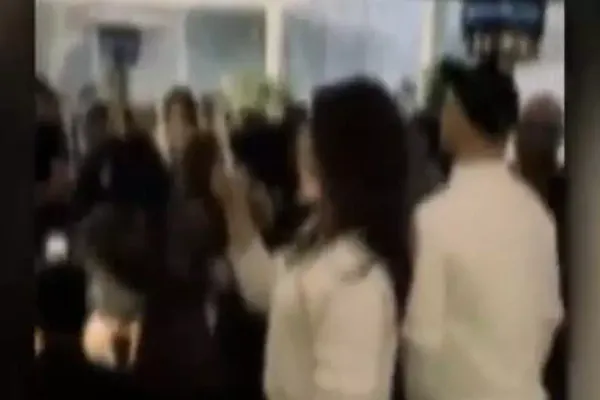 VIDEO O nouă petrecere fară reguli de protecție într-un restaurant de lux din nordul Capitalei