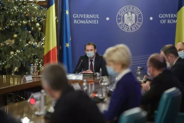 Guvernul a aprobat majorarea salariului minim cu 3%. Pensiile cresc conform calendarului
