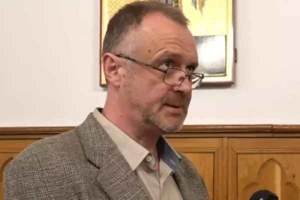 Senatorul AUR Sorin Lavric, pe cale să-și piardă și postul de profesor asociat la UNATC, din cauza mai multor afirmații controversate