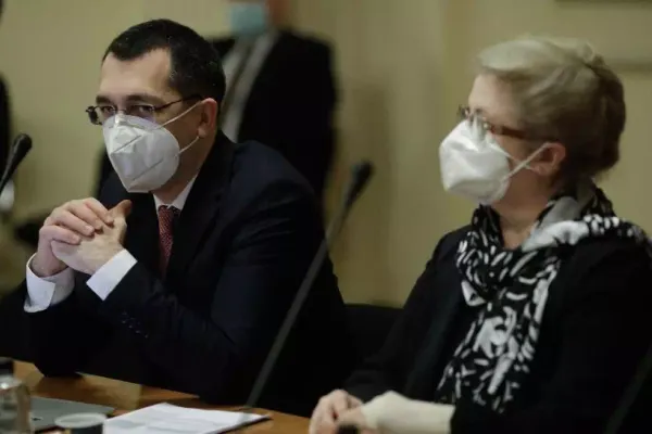 Ministerul Sănătății, după ce un primar a fost vaccinat în etapa destinată medicilor: „Nu avem suficiente doze de vaccin pentru toți românii”