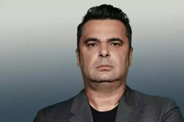 Laurențiu Botin: Muștele au locul lor