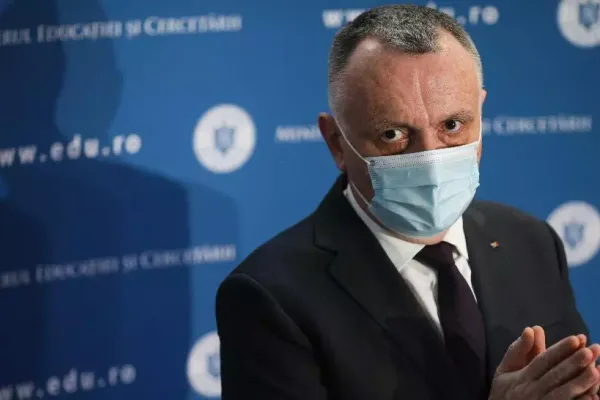 Sorin Cîmpeanu, despre posibilitatea ca școlile să devină focare COVID: ”Aprecierea a fost că acest risc este gestionabil”