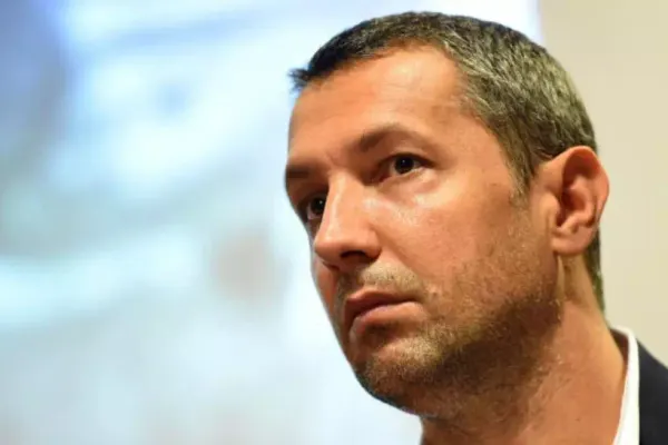Culisele statului paralel |  De ce nu demisionează miniștrii USR-PLUS și cum explică alianța cu AUR. Ce șanse sunt să guverneze cu PSD