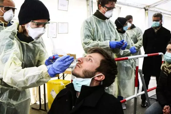 Grupul de Comunicare Strategică: „Nu există nicio persoană pe teritoriul României infectată cu tulpina britanică a Covid-19”
