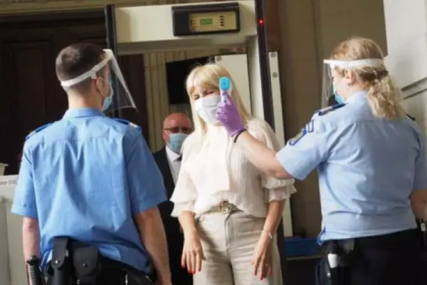Elena Udrea, adusă în România până luni. Anunțul făcut de ministrul de  Interne, Lucian Bode