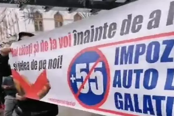 VIDEO Gălățenii protestează față de majorarea cu peste 50% a taxelor