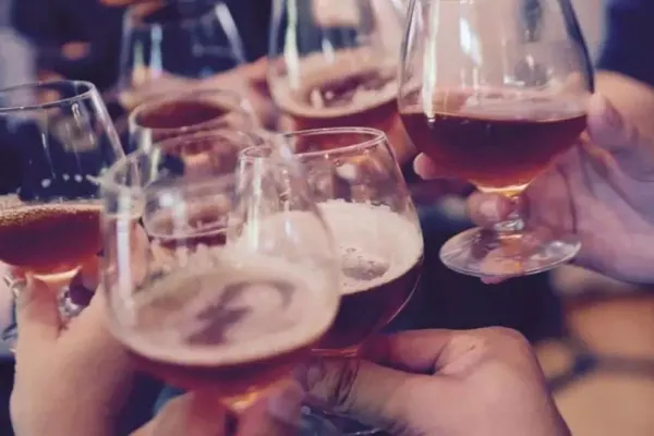 Restaurantele și Cafenelele din București, DESCHISE până la ora 23:00. Berbeceanu își prezintă scuze public pentru eroare