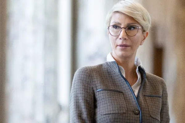 Raluca Turcan, în conflict cu PSD: „Nu-i doare gura să ceară majorarea pensiilor chiar și cu 60%”