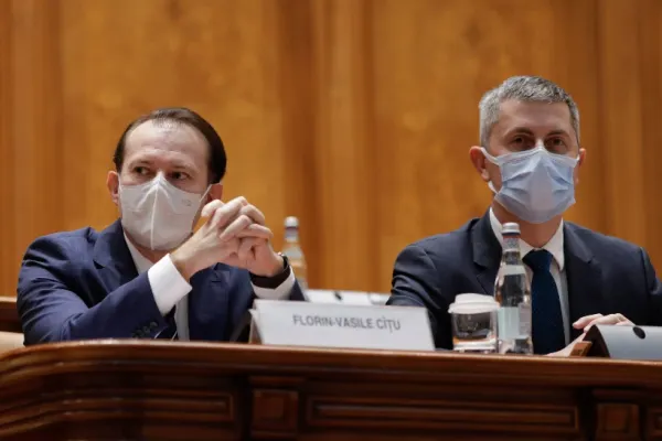 Cresc tensiunile în Coaliție. USR-PLUS boicotează ședințele de guvern