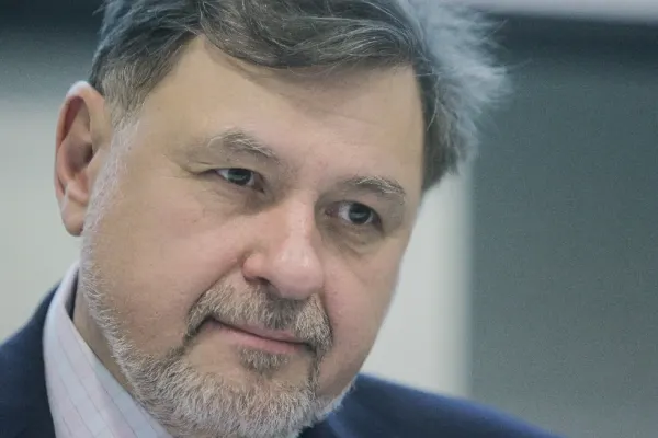 Alexandru Rafila, despre bugetul pentru Sănătate: „PSD a depus amendament pentru finanţarea construcţiei a 200 de centre medicale comunitare”