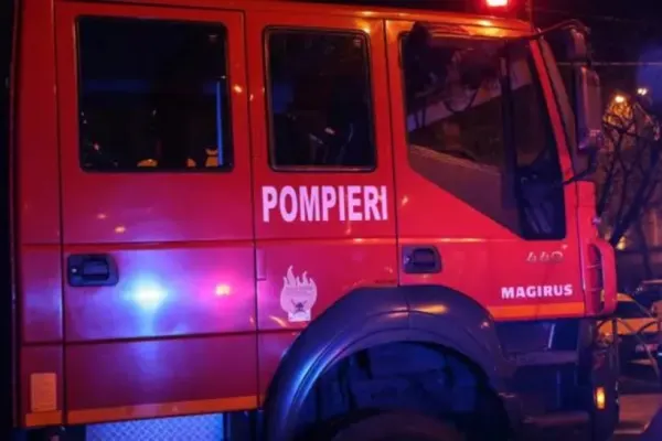 Un șef al pompierilor din Constanța a cerut pensionarea după cazul femeii care a căzut de la etajul 5 și a murit