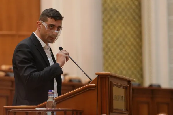 Parlamentarii AUR au părăsit plenul la „Ora prim-ministrului” | George Simion: „Trebuie să dăm românilor soluții, nu circ”