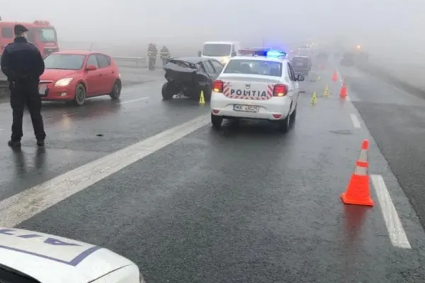 CARAMBOL cu cinci mașini în județul Vrancea, urmat de un alt accident, cu 3 mașini