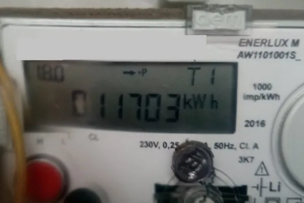 Klaus Iohannis a promulgat legea privind măsurile care se aplică clienţilor finali de energie electrică şi gaze naturale