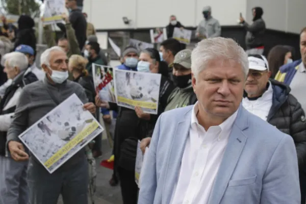 Polițiștii încep renumărarea voturilor de la Sectorul 1, supravegheați permanent video - UNDE are loc toată acțiunea