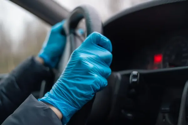 Doctoriță BEATĂ la volan, accident grav pe contrasens
