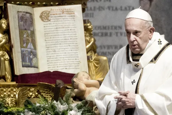 Poliția italiană a interceptat un plic cu trei gloanțe, trimis pe adresa Papei Francisc