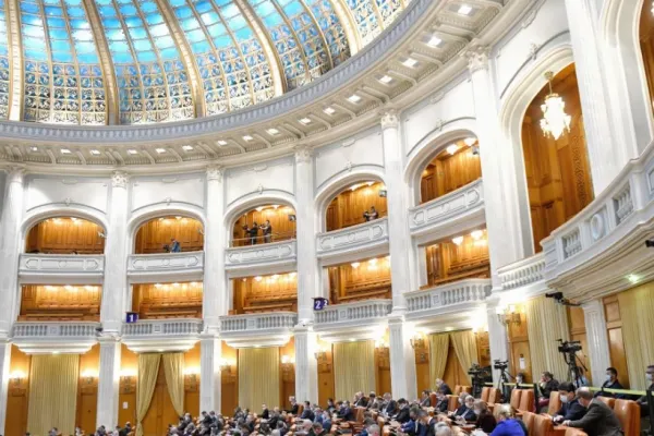Birourile Permanente ale Parlamentului, punct de vedere comun pe moțiunea inițiată de USR și AUR: Conflict juridic de natură constituțională