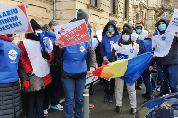 VIDEO | Sindicaliștii pun tunul pe Guvern. Măsurile de austeritate scot toate categoriile sociale în stradă
