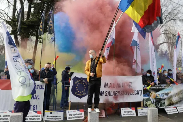Sindicaliștii din poliție, penitenciare și rezerviștii amenință cu noi proteste. Care sunt nemulțumirile
