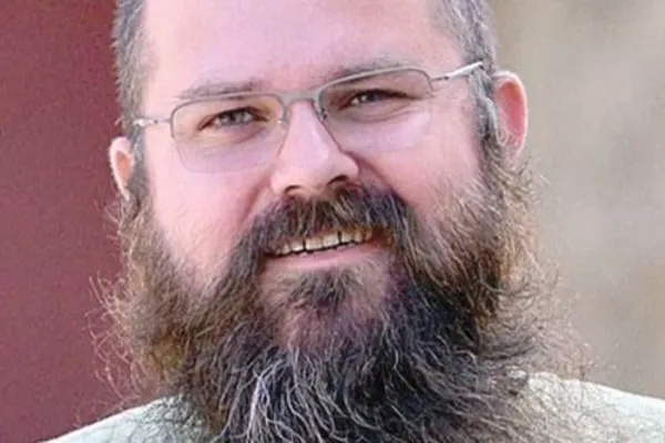 Vlad Voiculescu aduce un expert în Sănătate Publică în echipa ministerială: Răzvan Cherecheș, numit consilier onorific
