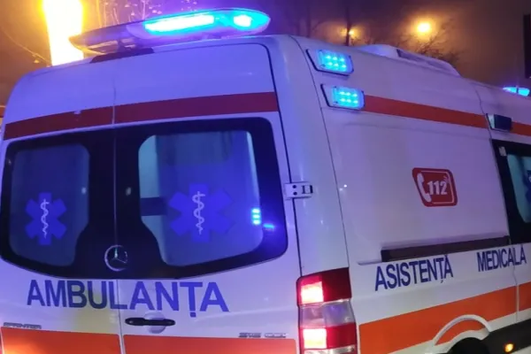 O mașină de poliție și o ambulanță au fost implicate în accidente, în Constanța - 5 răniți în urma coliziunilor