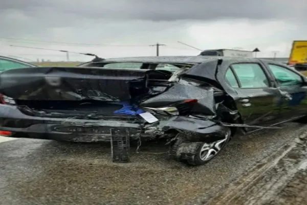 Accidente în lanț pe A1 București-Pitești din cauza carosabilului umed