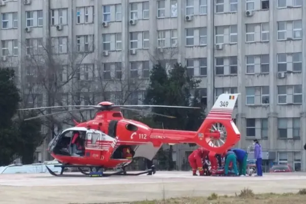 Accident grav la o mănăstire din Bistrița-Năsăud. Un călugăr a căzut de la înălțime, a fost solicitat elicopterul SMURD