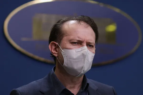 Guvernul pregătește o lege împotriva incitării la ură pe motiv de „opinii politice” și „avere”