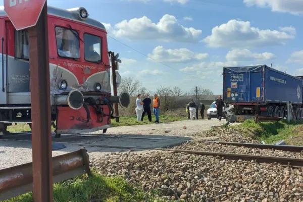 Accident feroviar, în apropiere de Timișoara: 5 răniți. Printre victime este și un copil
