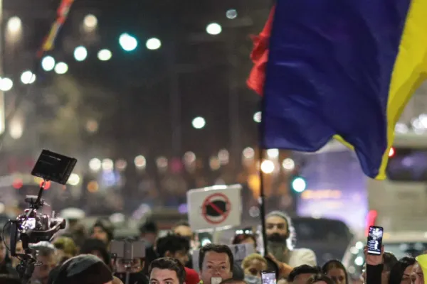 Organizatorul protestelor din Constanța, în lacrimi pe Facebook: Susținătorii AUR l-au exclus de la propria manifestație VIDEO