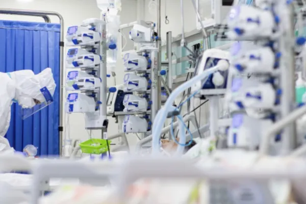 Medic ATI, despre protestele anti-restricții: ”Este absolut șocant!” Mesaj pentru cei care cred în teoriile conspirației