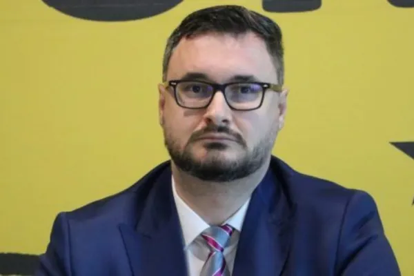 Deputatul scandalagiu de la AUR, un nou derapaj în Parlament: „Aveți capetele stricate”