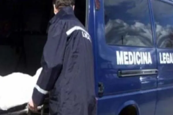 Moarte SUSPECTĂ într-o benzinărie din Sibiu. Ce au găsit polițiștii