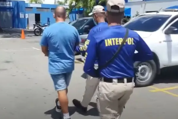 VIDEO | INCREDIBIL! Cum a fost prins un mafiot italian după 7 ani de căutări ale poliției