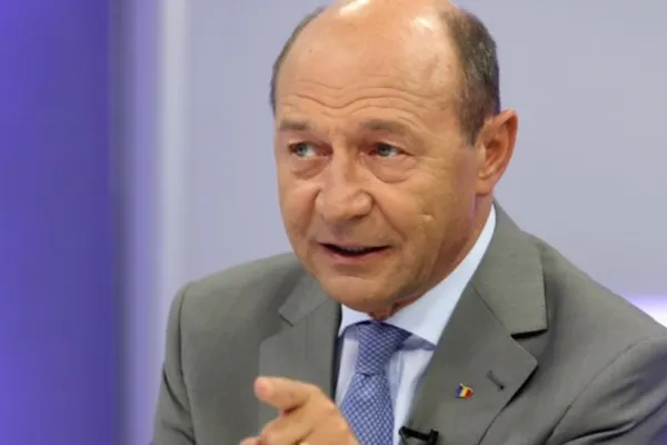Traian Băsescu, glumă în direct la Realitatea: „Mă mir că nu s-a spus că mecanicul de tren era beat pentru că a băut cu mine”