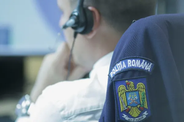 Copil salvat ca prin minune, după ce mama sa a anunțat un necunoscut că-l va omorî - Intervenție spectaculoasă a polițiștilor