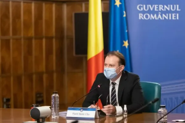 Premierul Cîțu: Vaccinarea cât mai rapidă a 10 milioane de români, obiectivul meu și al Guvernului. Când vom putea RENUNȚA la masca de protecție