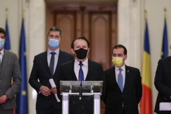 SURSE Condiția lui Cîțu pentru USR Plus: nicio funcție pentru Vlad Voiculescu în Ministerul Sănătății