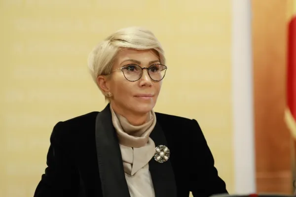 Raluca Turcan dă asigurări că NU va crește vârsta de pensionare. 3 motive pentru care guvernul nu își dorește acest lucru