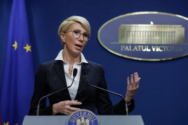 Raluca Turcan avertizează: Deficitul la bugetul de pensii, o BOMBĂ CU CEAS! La ce risc sunt expuși pensionarii
